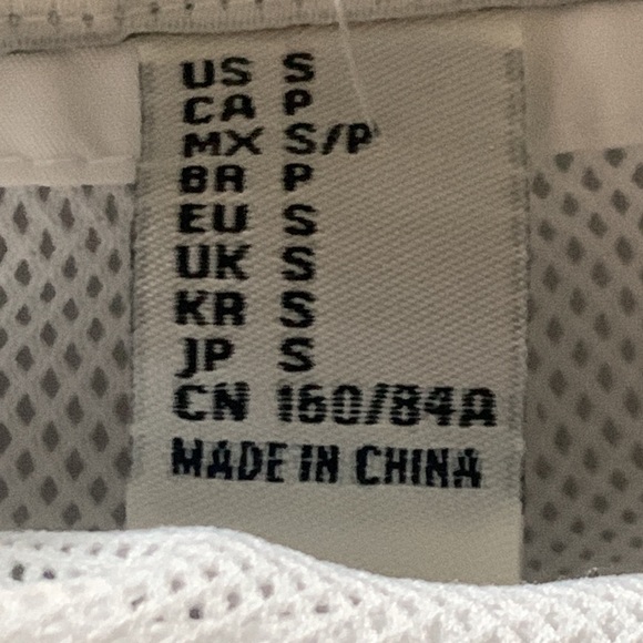 Forever 21 windbreaker - Picture 12 of 12